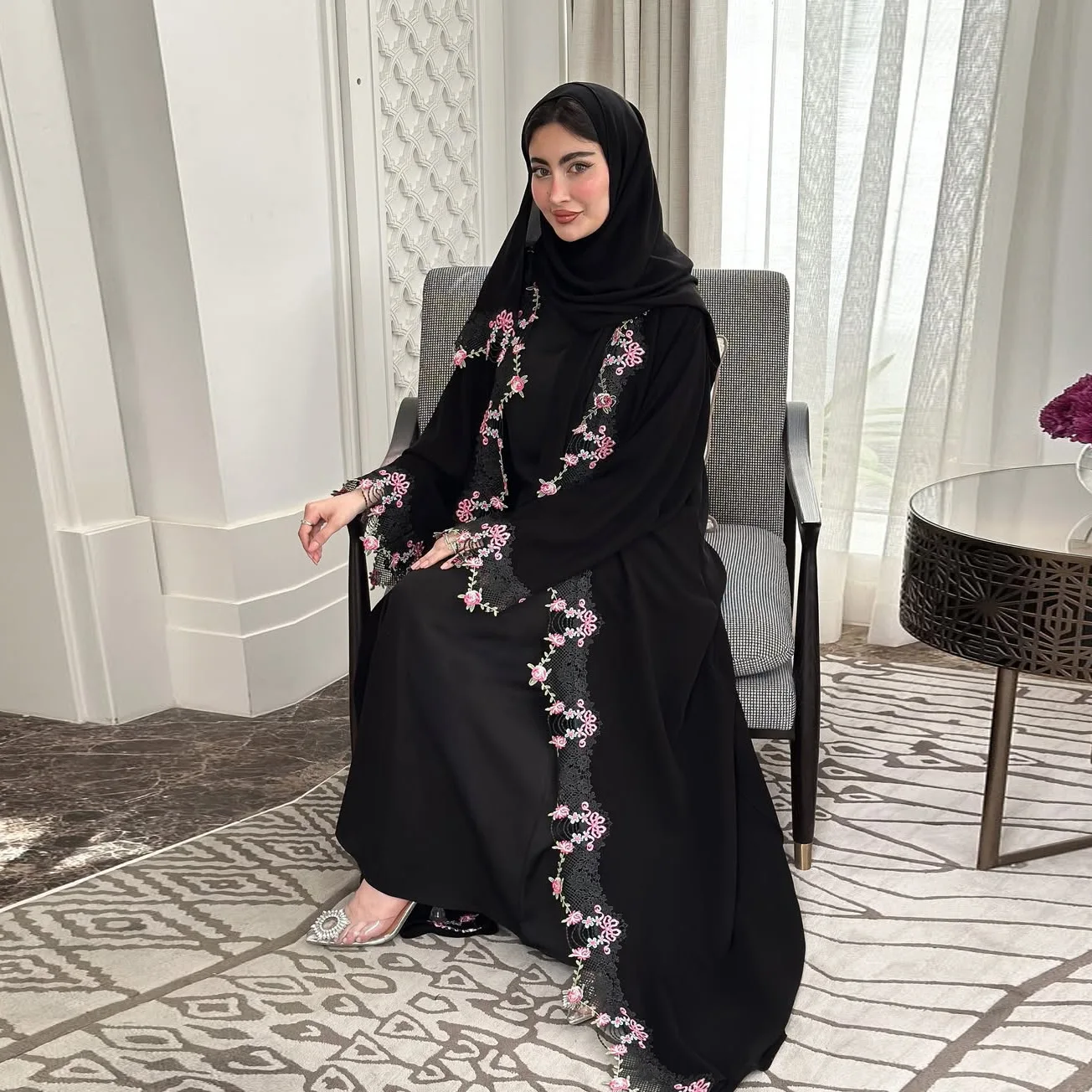 Black Embroidery Kimono Jalabi - đánh giá và giá Embroidery Kebaya